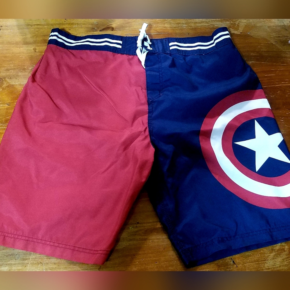 MARVEL Merona Captain America Black Men's XXL 2X Swim Trunks Shorts Swimsuit - Picture 2 of 5
